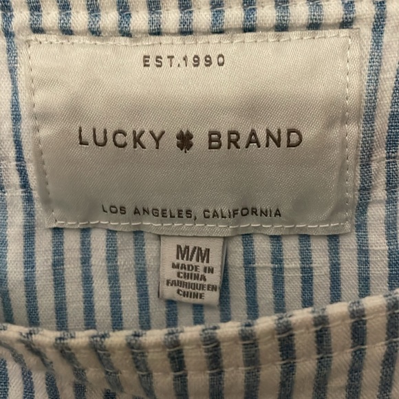 A Lucky Brand shirt, in a very good condition. The fabric is cotton, very soft. - Picture 2 of 5